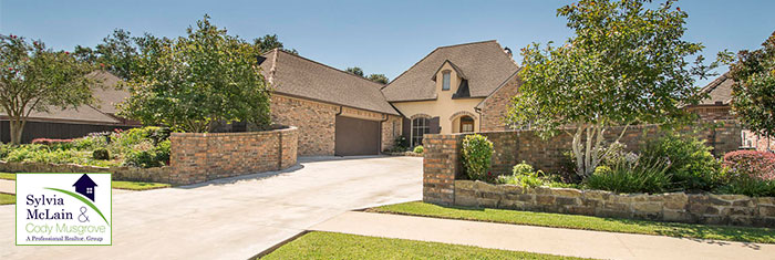 107 dunvegan court